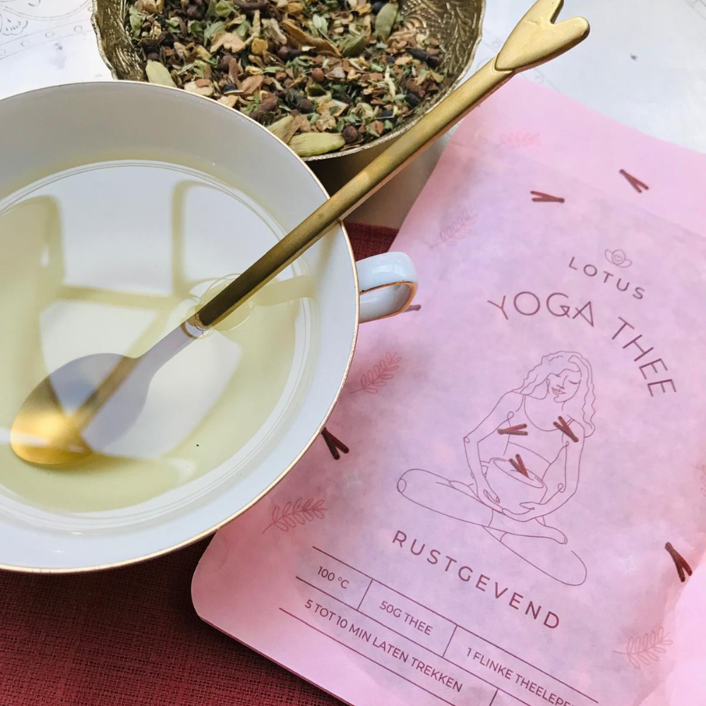 Lotus Yoga Thee