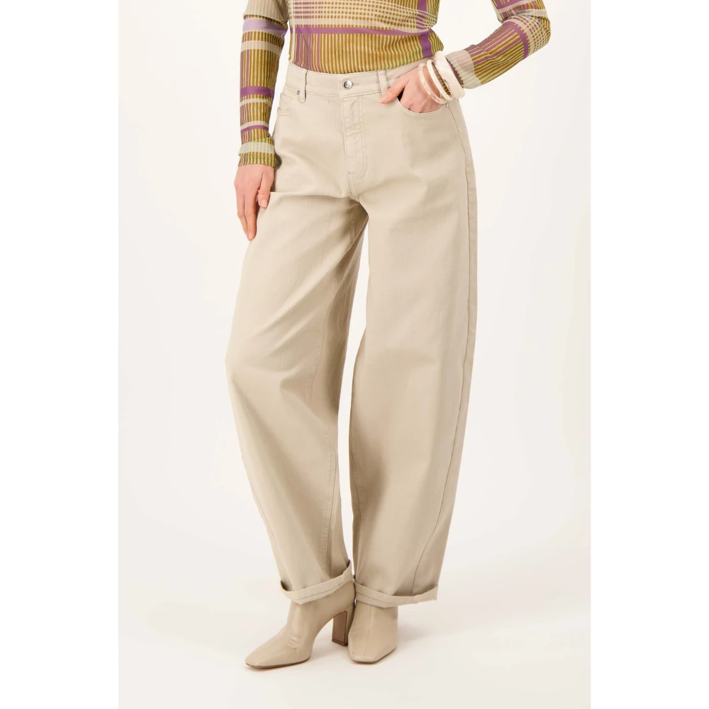 barrel trousers with stretch