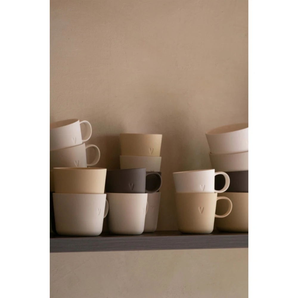 coffee mug with handle heart