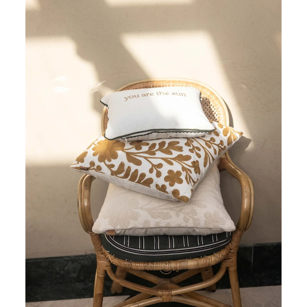 Kussen bloemen embroidery