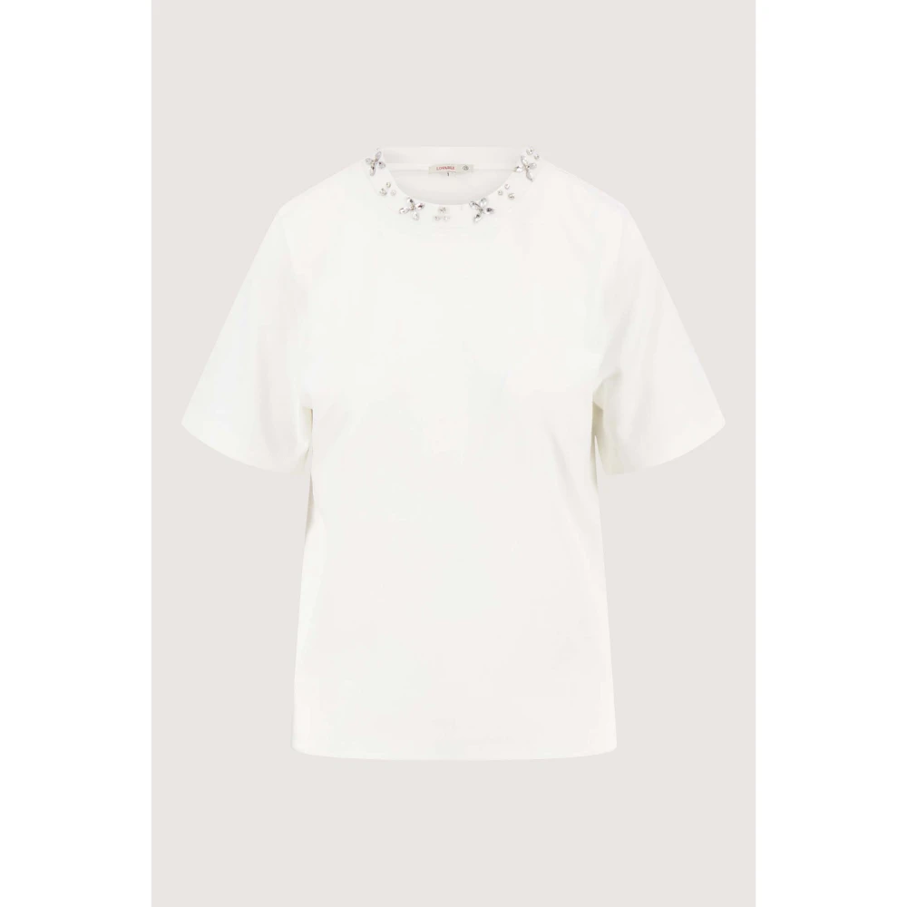 t-shirt with beaded neckline short sleeve